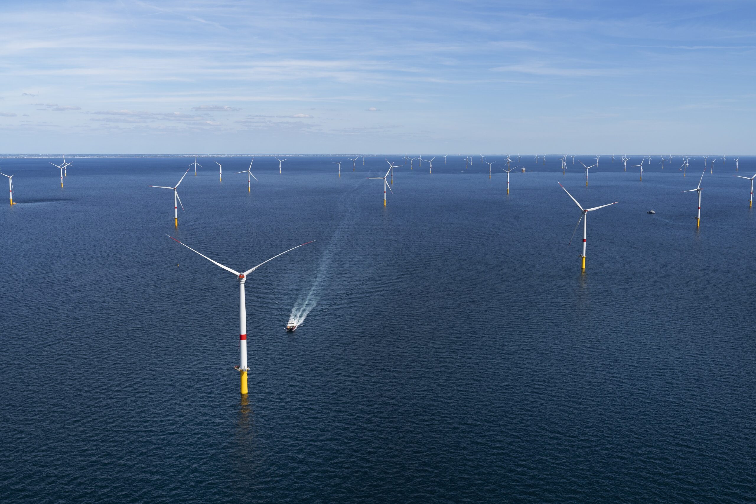 法國電力能源開發法國首座離岸風場-聖納澤爾風場 Sain-Nazaire Offshore Wind Farm (440MW)